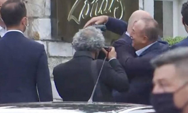 Στην Αθήνα ο Τσαβούσογλου: Συναντήθηκε με τον Δένδια - Δείπνο κάτω από την Ακρόπολη