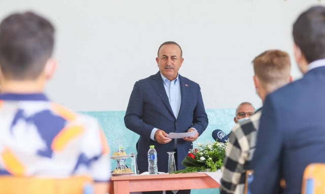 Τσαβούσογλου στην Θράκη: Πρόκληση σε κάθε βήμα - Μετά το προξενείο επισκέφτηκε «τουρκικό σχολείο»