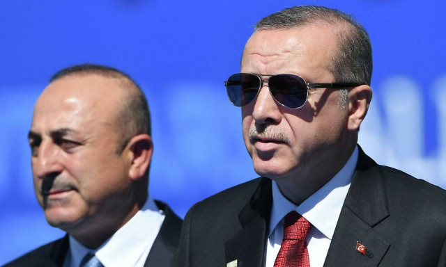 Επίσκεψη Τσαβούσογλου: Μήπως να ανοίγαμε τη συζήτηση για Ίμβρο και Τένεδο;