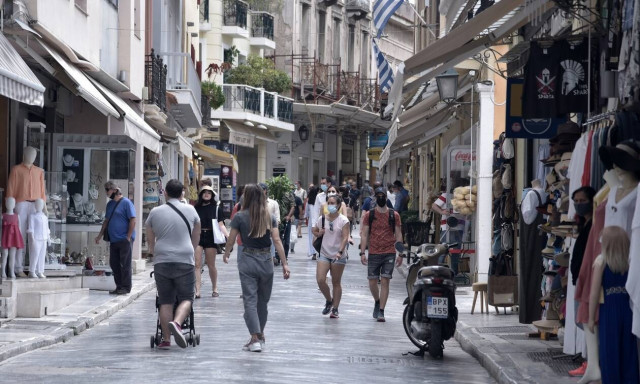 Κορονοϊός: Πότε θα σταματήσουμε να φοράμε μάσκα - «Θα χρησιμοποιούμε self test για καιρό»