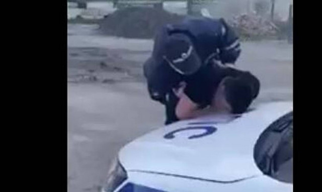 Σοκ στη Ρωσία μετά τη δολοφονία νεαρού Αζέρου από αστυνομικά πυρά (ΣΚΛΗΡΕΣ ΕΙΚΟΝΕΣ)