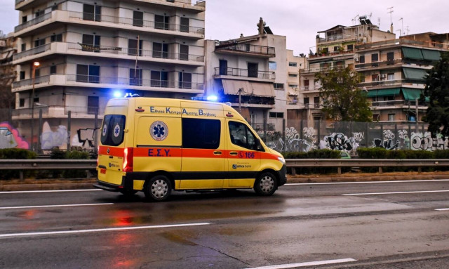 Ασθενοφόρο τροχαίο