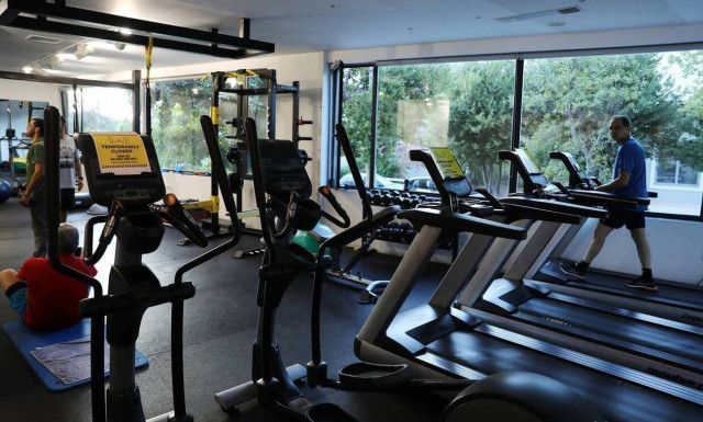 «Καμπανάκι» Λινού στο Newsbomb.gr: Προσοχή στα γυμναστήρια – Ο κίνδυνος από τις αερόβιες ασκήσεις