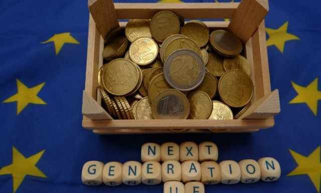 Η ΕΕ στοχεύει σε δανεισμό 80 δισ. ευρώ μέσα στο 2021