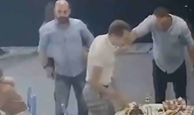 Κρήτη: Διεθνές βραβείο στον Χανιώτη που έσωσε τουρίστα που πνιγόταν σε ταβέρνα