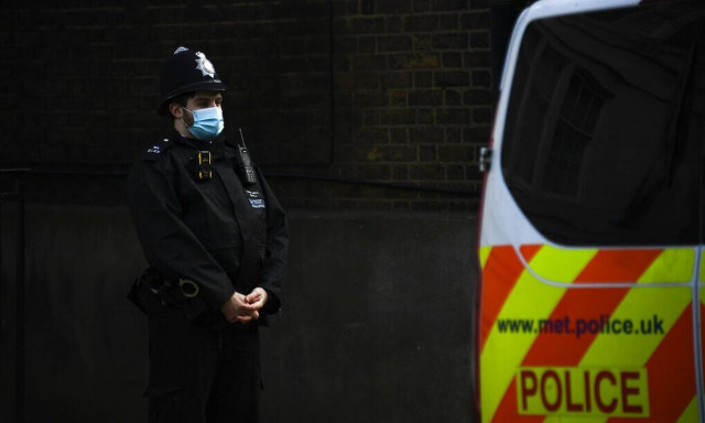 Σοκ στη Βρετανία: Άγρια δολοφονία μητέρας και του 9χρονου γιου της