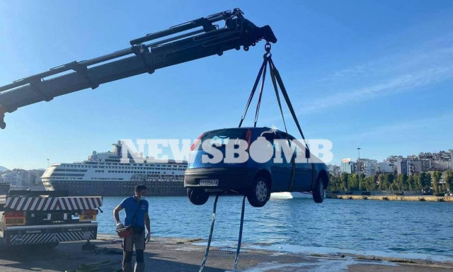 Λιμάνι πτώση αυτοκίνητο