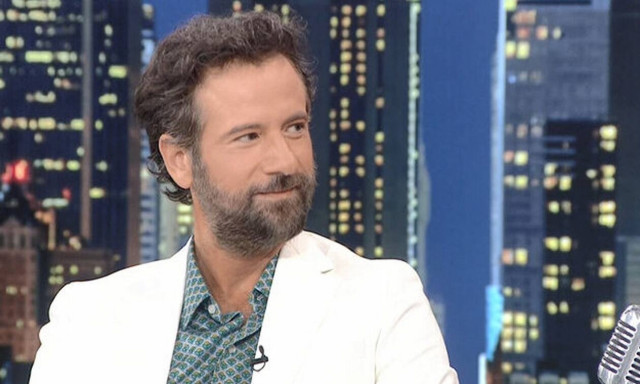 Κωστής Μαραβέγιας: Δεν πίνω, δεν τρώω κρέας. Είμαι ο ξενέρωτος της παρέας