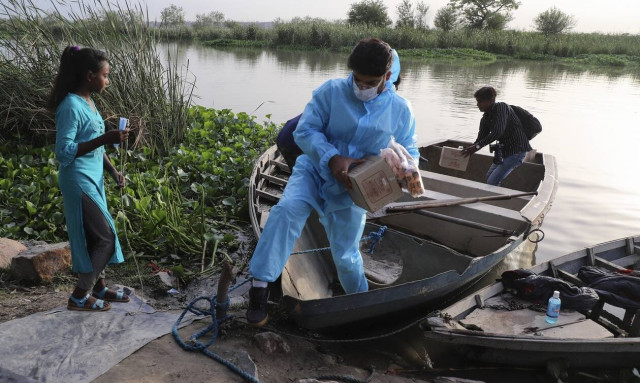 Ινδία- Covid-19: Σχεδόν 2.900 θάνατοι και 134.000 νέα κρούσματα σε 24 ώρες