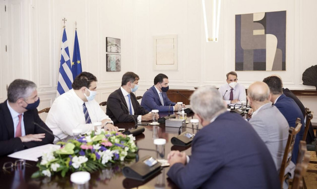 Ο σαρωτικός ανασχηματισμός στον καιρό του κι οι εκλογές στην ώρα τους...