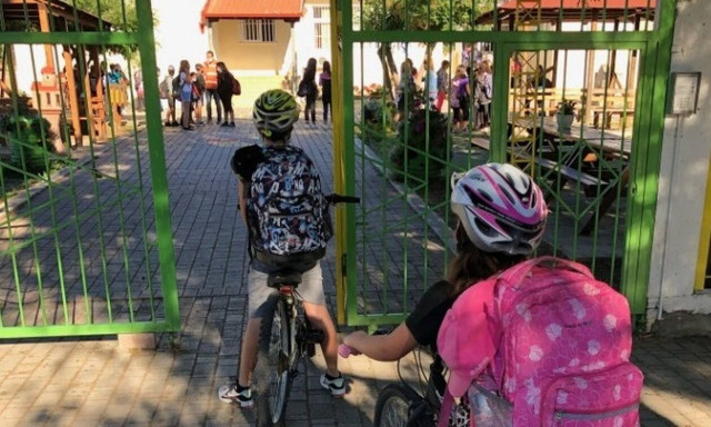 Κεραμέως: Τι αλλάζει από Σεπτέμβριο στα σχολεία - Από τα νηπιαγωγεία ως τα πρότυπα και πειραματικά