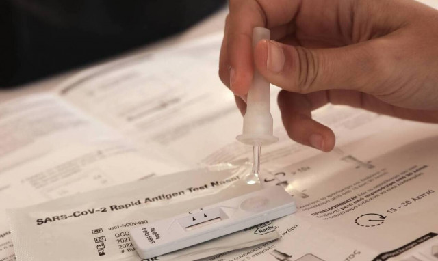 Κορονοϊός: Σχεδόν 5.000 ασυμπτωματικοί βρέθηκαν από self test - Τα ενεργά κρούσματα στην Ελλάδα