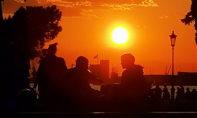 Μεταλλάξεις κορονοϊού στην Ελλάδα: Επιφυλακή για την αύξηση της «νιγηριανής» παραλλαγής