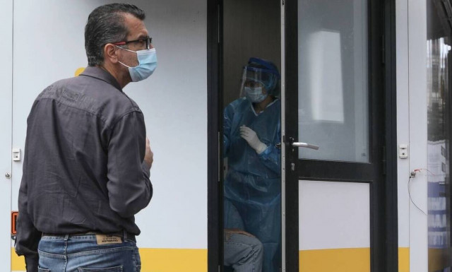 «Καμπανάκι» Παγώνη στο Newsbomb.gr: Αν δεν εμβολιαστούμε στο 75% δεν… πέφτουν οι μάσκες