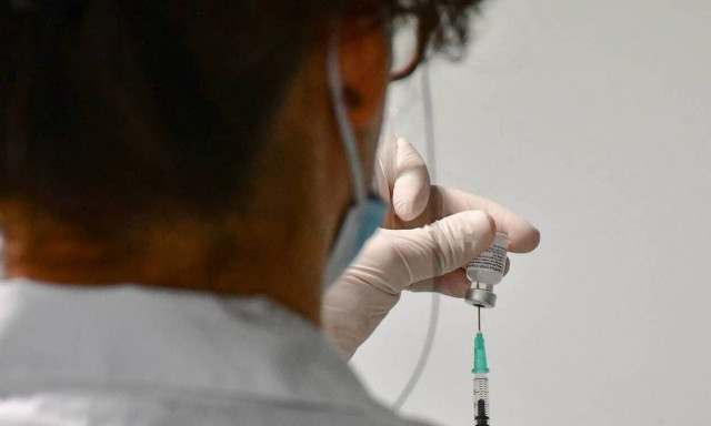 Μπουλμπασάκος στο Newsbomb.gr: Τι συμβαίνει με τη νέα μετάλλαξη της Κρήτης – Ο ρόλος των εμβολίων