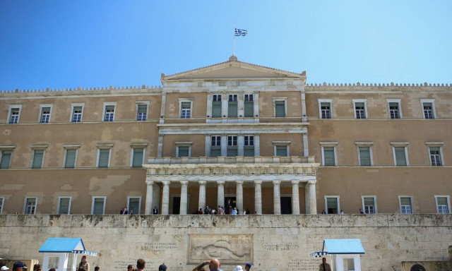 Ο Ανασχηματισμός, οι «καθαρές» λύσεις και η... Ρίτα Σακελλαρίου