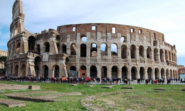 Ιταλία: Aρχίζει η χορήγηση εμβολίων σε παιδιά και εφήβους στην Ρώμη