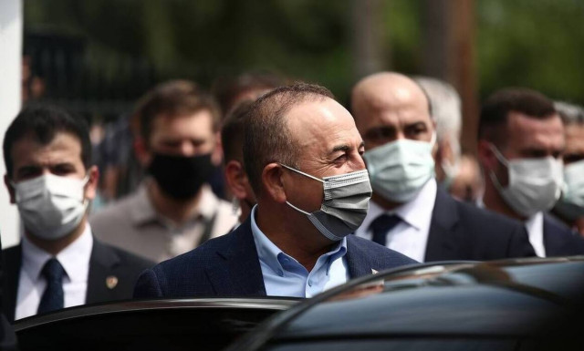 Τσαβούσογλου: Επίσκεψη στη Γαλλία για εξομάλυνση των σχέσεων