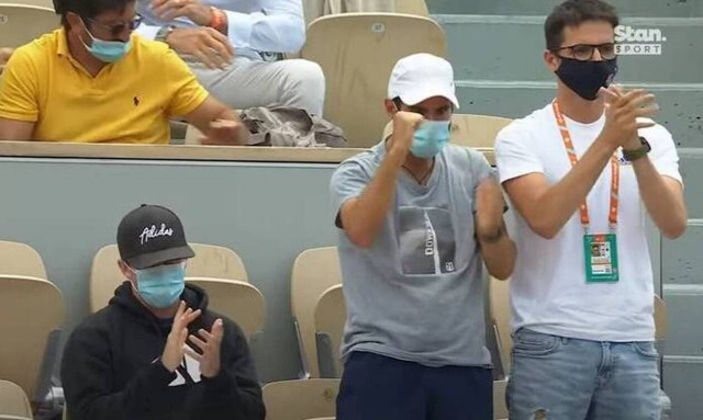 Roland Garros: O Κωνσταντίνος Μητσοτάκης στο πλευρό της Μαρίας Σάκκαρη