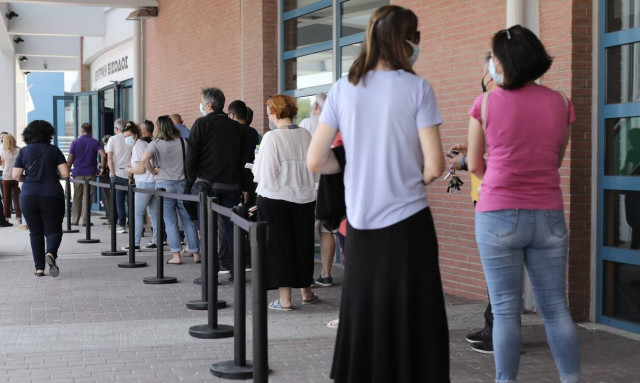 Προνόμια στους εμβολιασμένους: Σύσκεψη σήμερα στο Μαξίμου – Η ημερομηνία – ορόσημο για ανακοινώσεις