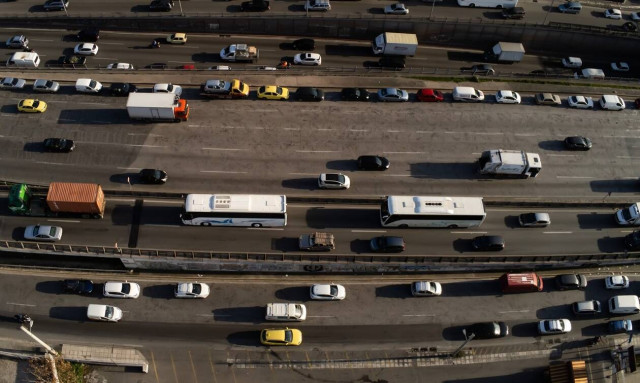 Κίνηση ΤΩΡΑ: Μποτιλιάρισμα στον Κηφισό λόγω τροχαίου