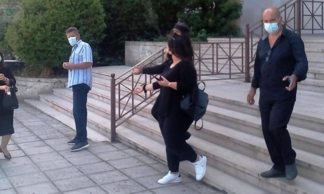 Βαγγέλης Γιακουμάκης: «Αυτοί ευθύνονται» - Ξέσπασε η μητέρα του στο Εφετείο για τα βασανιστήρια