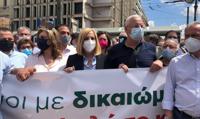 Γεννηματά από την απεργιακή συγκέντρωση: Το νομοσχέδιο ανοίγει την πόρτα στην εργασιακή αυθαιρεσία