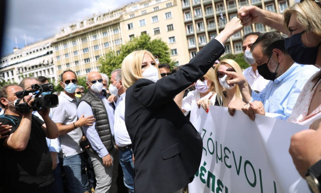 Απεργία ΓΣΕΕ - ΑΔΕΔΥ: Στο κέντρο της Αθήνας Γεννηματά, Κουτσούμπας- Τα μηνύματα κατά του εργασιακού