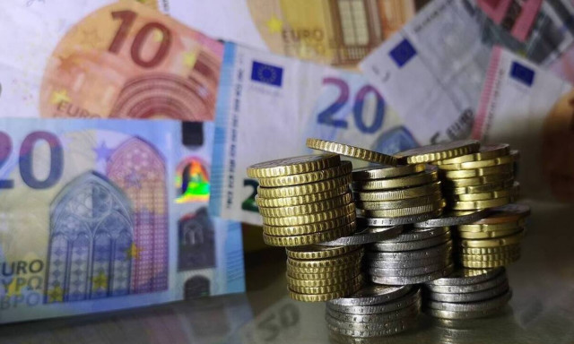 Συντάξεις χηρείας : Στις 15 Ιουνίου οι επιστροφές των περικοπών