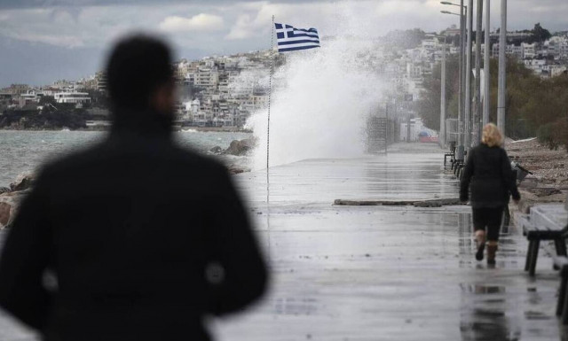 Καιρός: Βροχές, καταιγίδες και ισχυροί άνεμοι τις επόμενες ώρες - Πού θα «χτυπήσουν» τα φαινόμενα