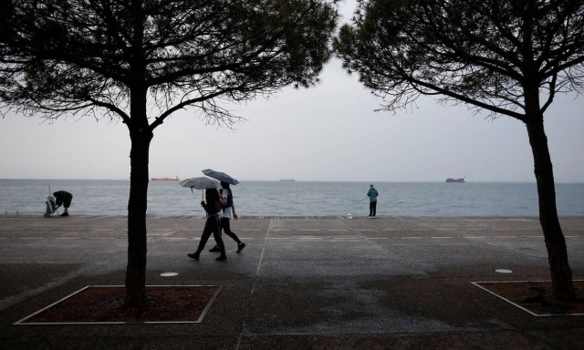 Καιρός ΤΩΡΑ: Βροχές και καταιγίδες την Παρασκευή - Οι περιοχές που θα είναι έντονα τα φαινόμενα