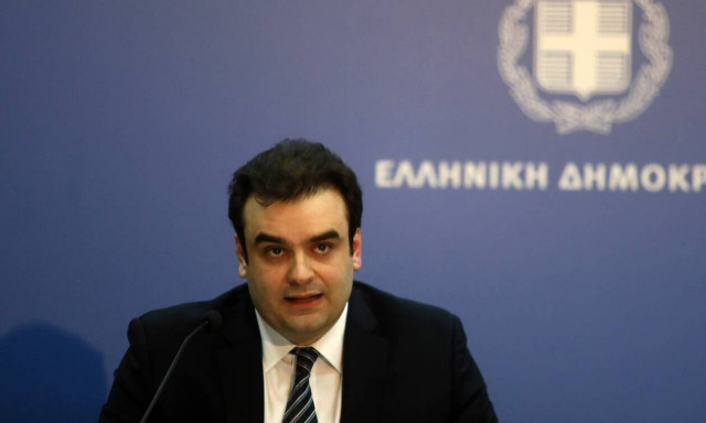 Πιεραρακάκης: Πόσα ραντεβού κλείστηκαν την Πέμπτη για εμβολιασμό; Τι είπε για ψηφιακό πιστοποιητικό