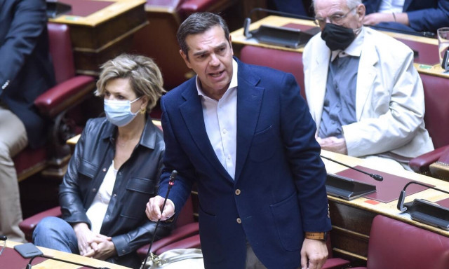 Τσίπρας:Φιμώνουν για να κρύψουν πως η ΝΔ είναι χρεοκοπημένη κι ο Μητσοτάκης στρατηγικός κακοπληρωτής