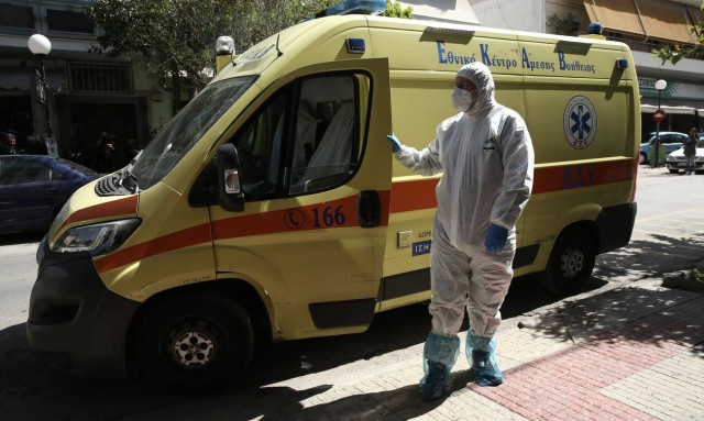 Greece registers 591 new coronavirus infections on Saturday, 21 deaths; 360 in ICUs nationwide