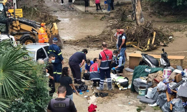 Θεσσαλονίκη: Νεκρός άνδρας από την κακοκαιρία - Παρασύρθηκε το όχημά του από χείμαρρο