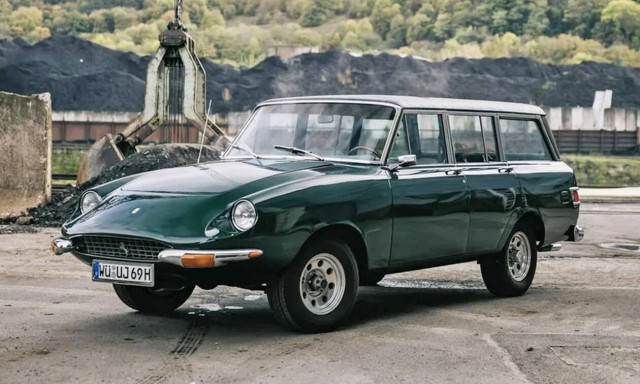 Πωλείται η διάσημη άσχημη… Jerrari, ένα μείγμα από Jeep και Ferrari!