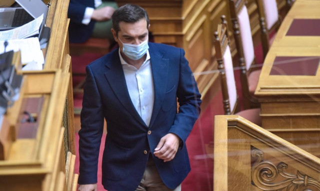 Τσίπρας για συνέδριο γονιμότητας: Έκθετοι οι υπουργοί που παραμένουν ομιλητές