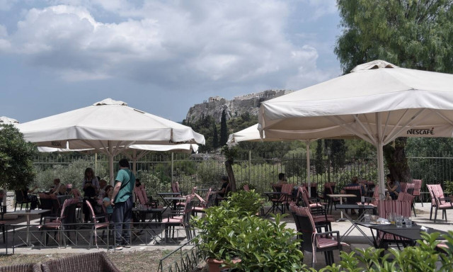 Κρούσματα σήμερα: Τα 140 στην Αττική, μόλις 22 στη Θεσσαλονίκη