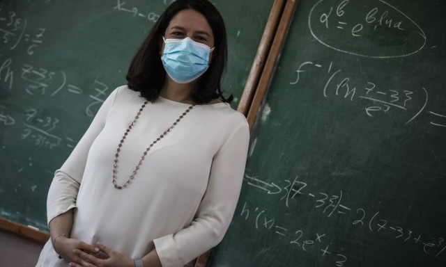 Κεραμέως προς υποψηφίους Πανελλαδικών: «Μπροστά σας έχετε όλες τις προοπτικές, το μέλλον σας ανήκει»