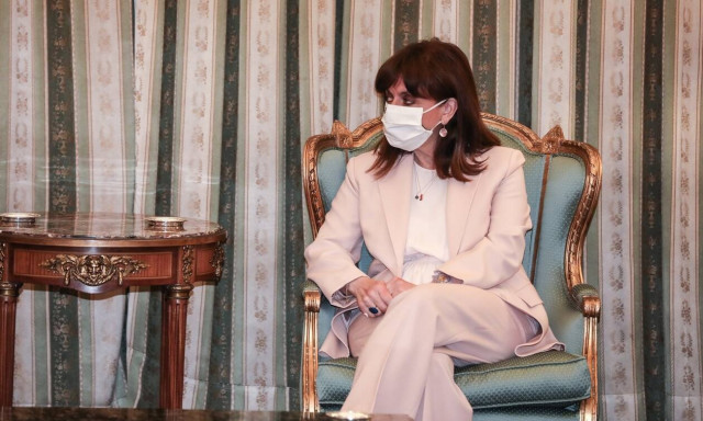 Τηλεφωνική επικοινωνία Σακελλαροπούλου με τον πρόεδρο του Ισραήλ