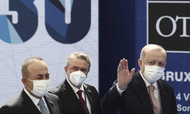 Σύνοδος ΝΑΤΟ: Συναντήσεις Ερντογάν με Εμανουέλ Μακρόν και Μπόρις Τζόνσον