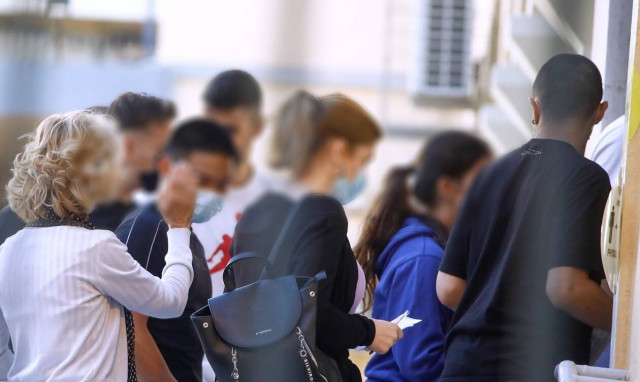 Πανελλήνιες 2021 - Νεοελληνική Γλώσσα: Τι είναι το «Στον Σείριο υπάρχουνε παιδιά» του Νίκου Γκάτσου