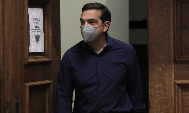 Τσίπρας εναντίον Μενδώνη: Απολύει και διώκει όσους συνέβαλαν στην κάθαρση στο Ταμείο Αλληλοβοήθειας