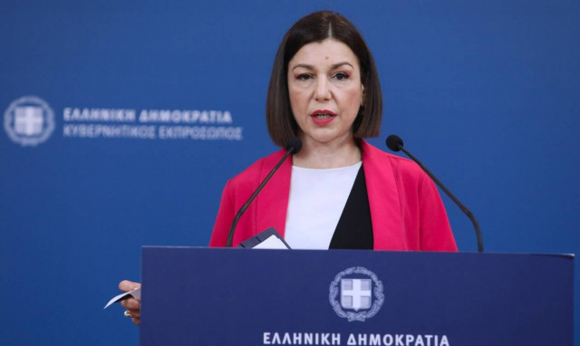 Αριστοτελία Πελώνη: Δείτε LIVE την ενημέρωση των πολιτικών συντακτών