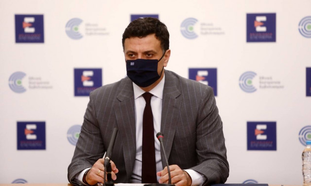 Κικίλιας: Να γίνεται η δεύτερη δόση του AstraZeneca εκτός αν υπάρχει διαφορετική ιατρική οδηγία