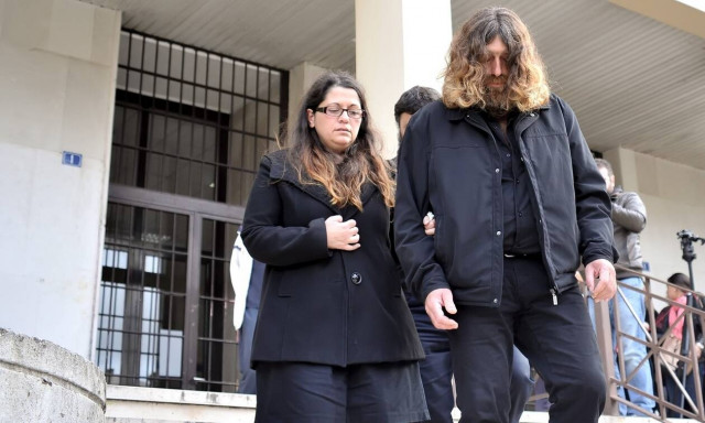 Υπόθεση Γιακουμάκη: Διακόπηκε η δίκη - Ραγίζουν καρδιές οι γονείς του αδικοχαμένου σπουδαστή