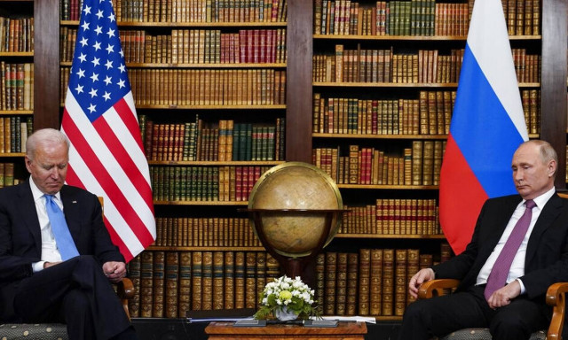 Συνάντηση Μπάιντεν - Πούτιν: Λέτε να έσπασε ο πάγος;