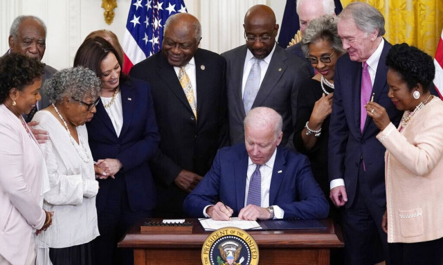 ΗΠΑ: Ομοσπονδιακή αργία κηρύσσεται η 19η Ιουνίου, ημέρα που τιμάται το τέλος της δουλείας