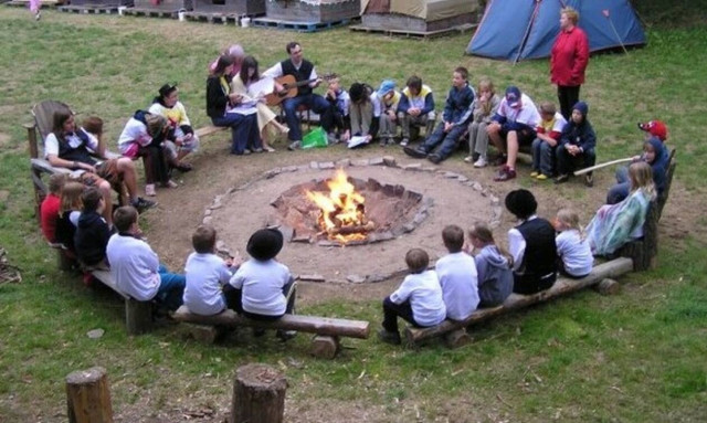 Kατασκηνώσεις του ΕΦΚΑ: Ποιοι είναι δικαιούχοι - Πότε λήγει η προθεσμία