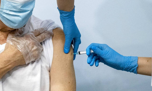 Έρευνα - Θεσσαλονίκη: Το 90,6% των πολιτών άνω των 65 ετών και των γιατρών έχει εμβολιαστεί